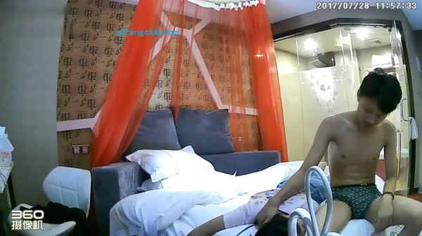 红帐房7.28女的问这里被谁咬的，说你们好变态